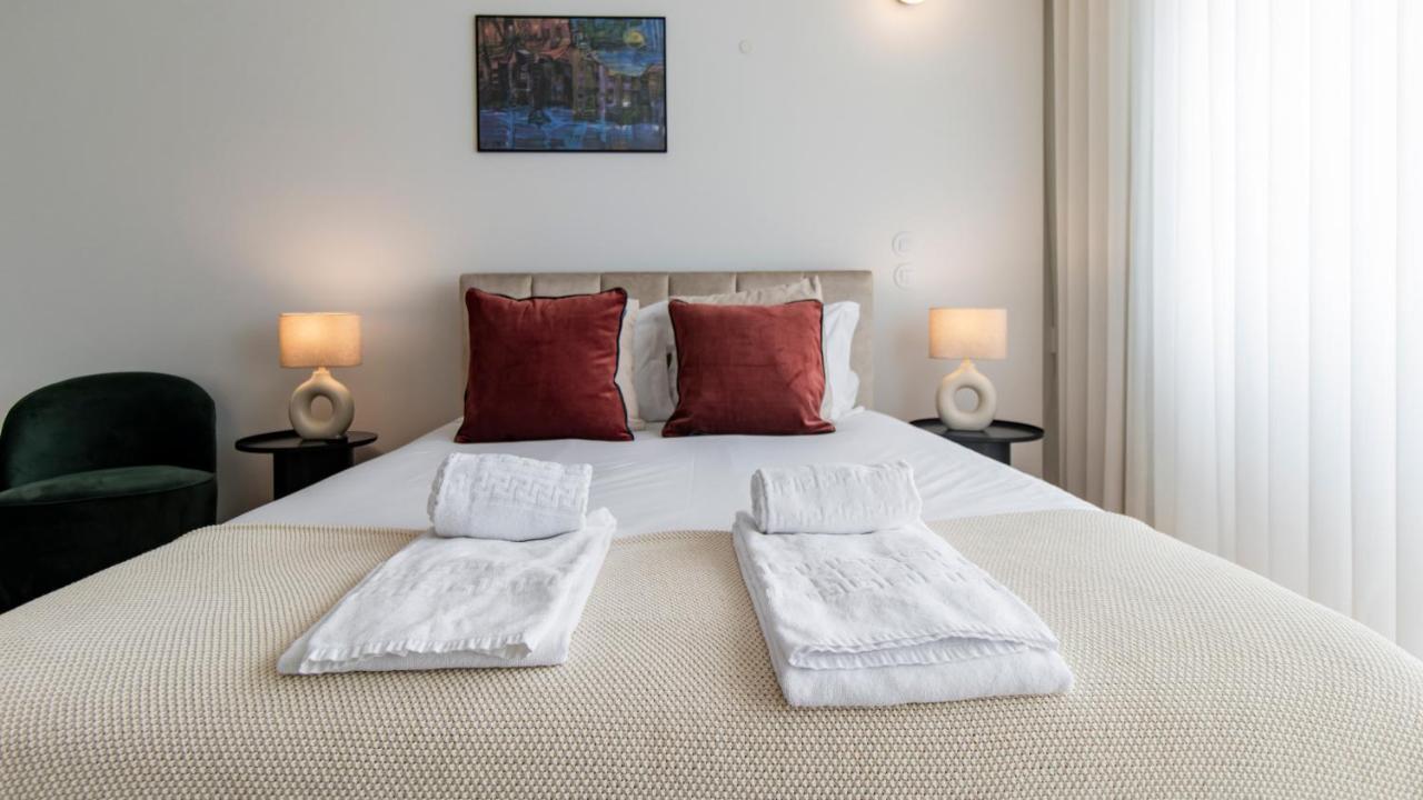 Ceuta Studio Apartments By Lovelystay Porto Exterior foto