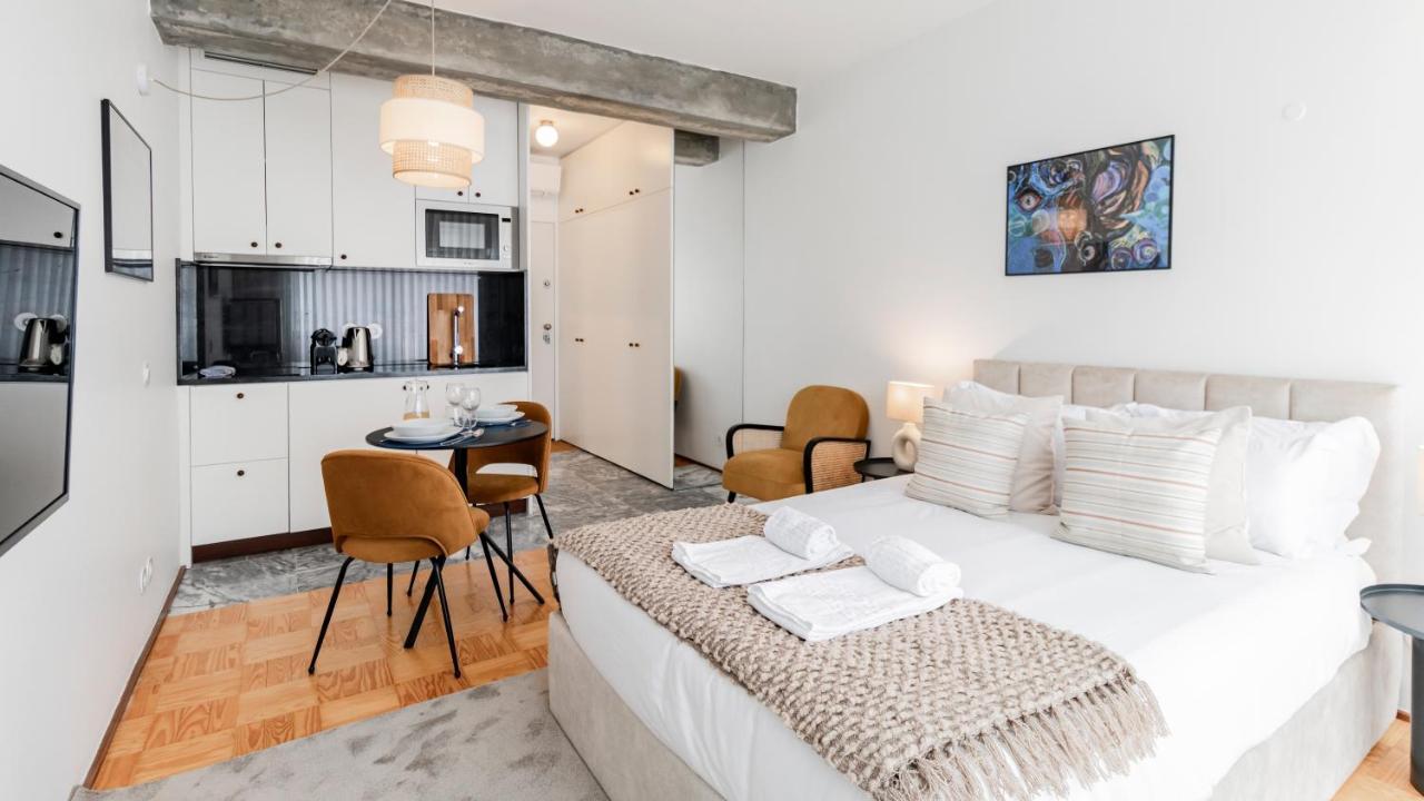 Ceuta Studio Apartments By Lovelystay Porto Exterior foto